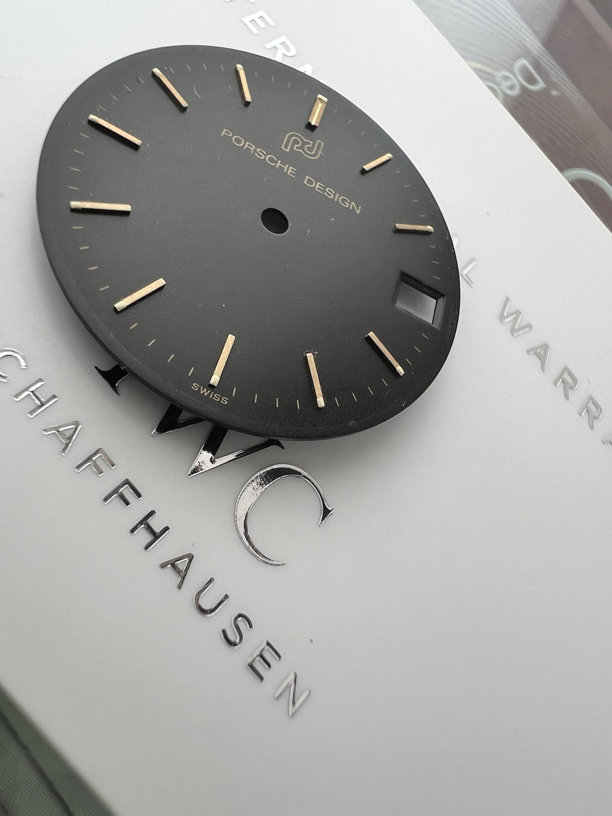 IWC/PORSCHE DESIGN BLACK DIAL W/DATE CLASSIC MIDSIZE NEW OLD STOCK Swiss Made