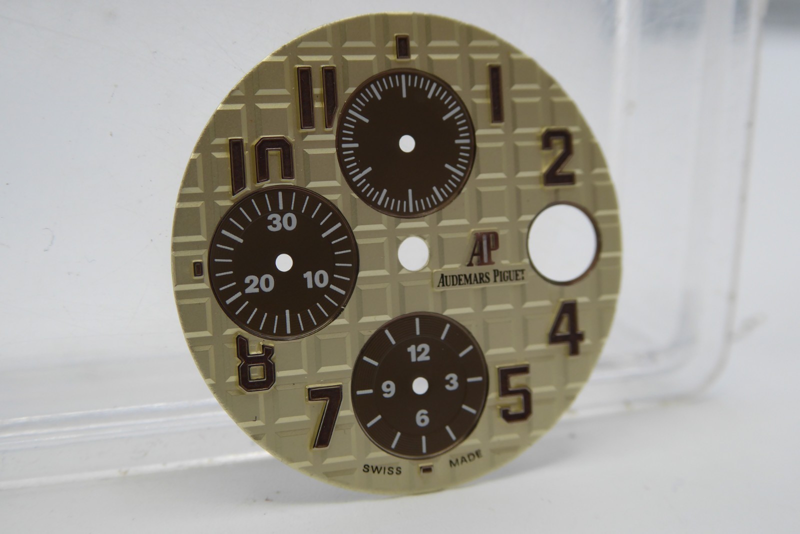 Audemars Piguet Royal Oak Offshore ivory dial 26470ST