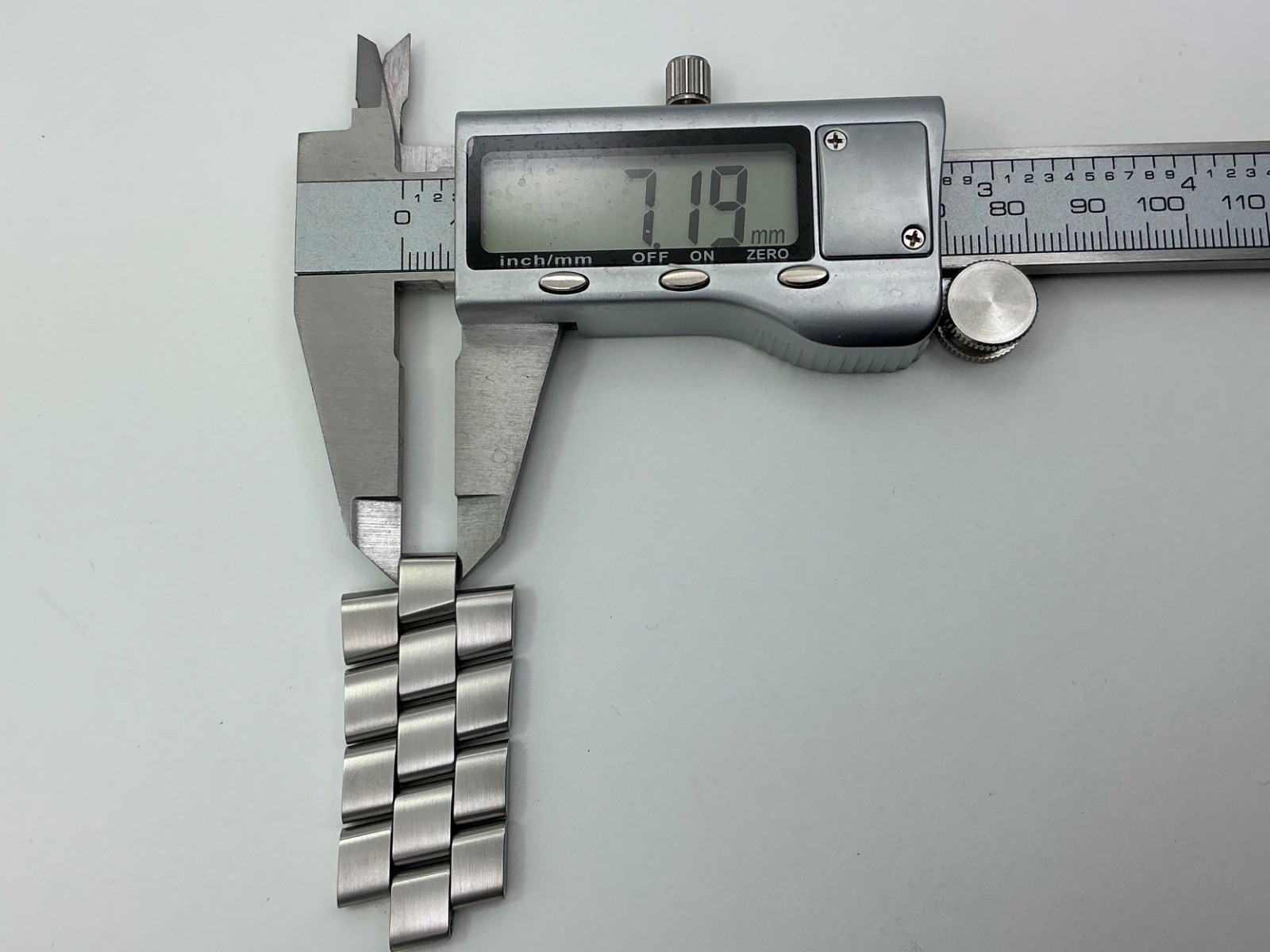 Breitling Professional II Stainless Steel W2712 CONTINUOUS Partial Band