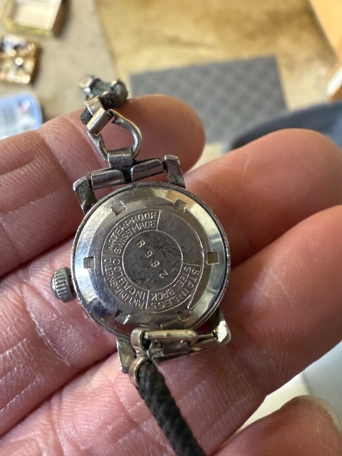 Vintage 1950’s 40’s Ladies Prisma Waterproof Watch w/ band ancre Incabloc Cream