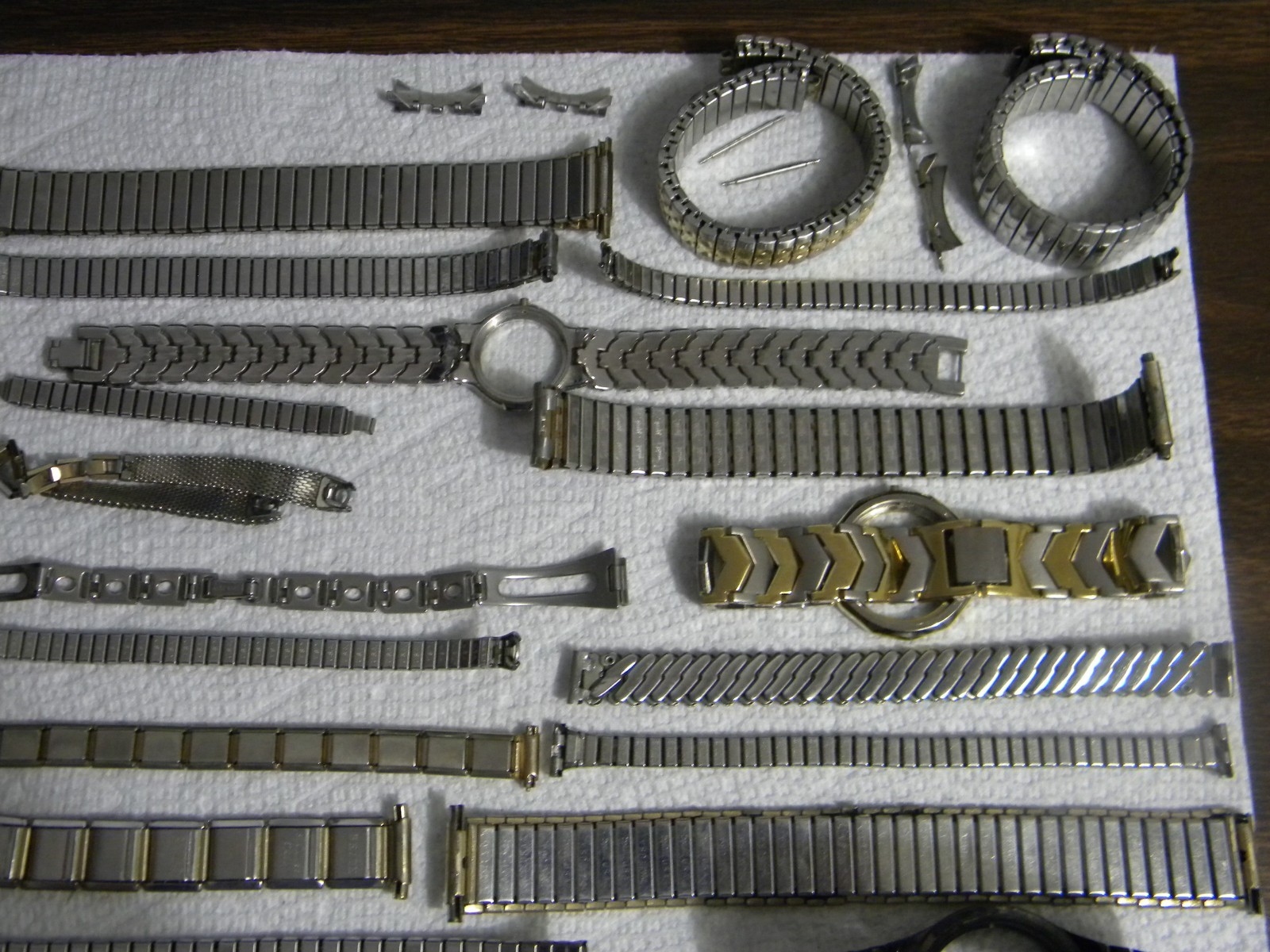 Lot of 27 Men’s Ladies Stainless Steel or Other Wrist Watch Bands and Parts #1