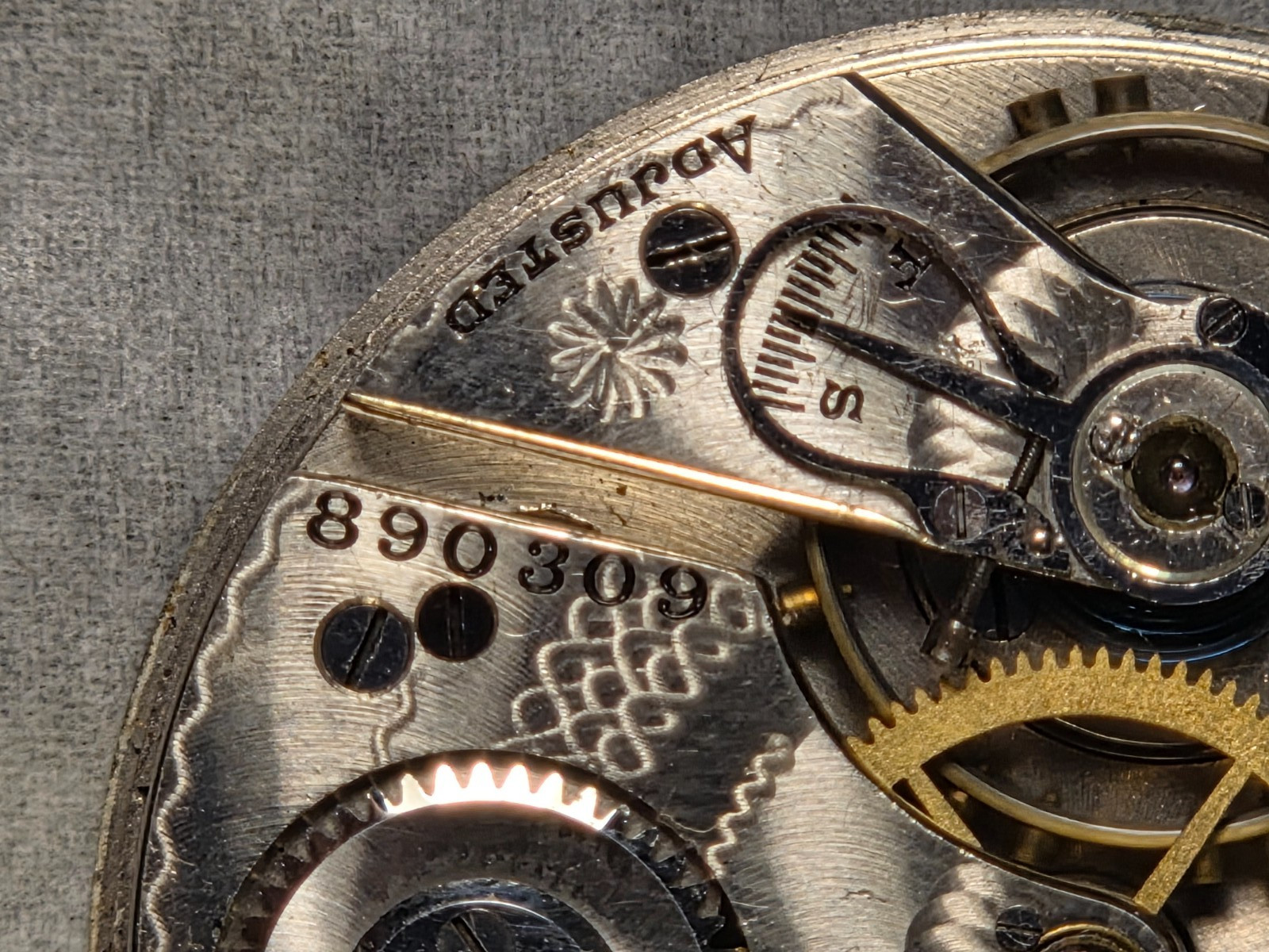 Vintage 1912 Hamilton 974 Pocket watch Movement 16s 17J Runs Chipped Dial Parts