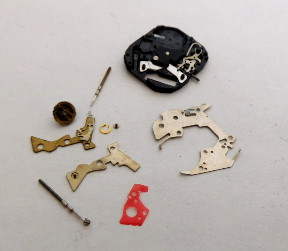SEIKO 5H23 PLATE + PARTS USED