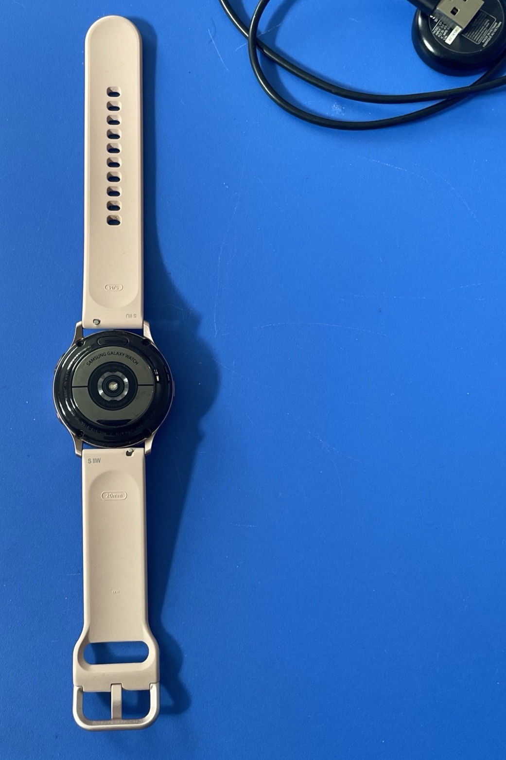 Samsung Galaxy Watch Active 2 Pink and Charger Size S/M – Works