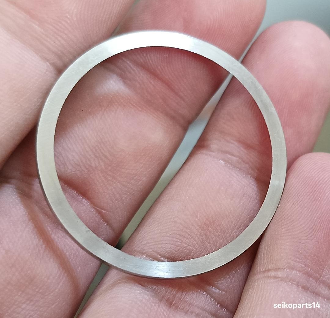 GENUINE SEIKO ARNIE H558-500A H558-5000 H558-5009 CRYSTAL RETAINING RING
