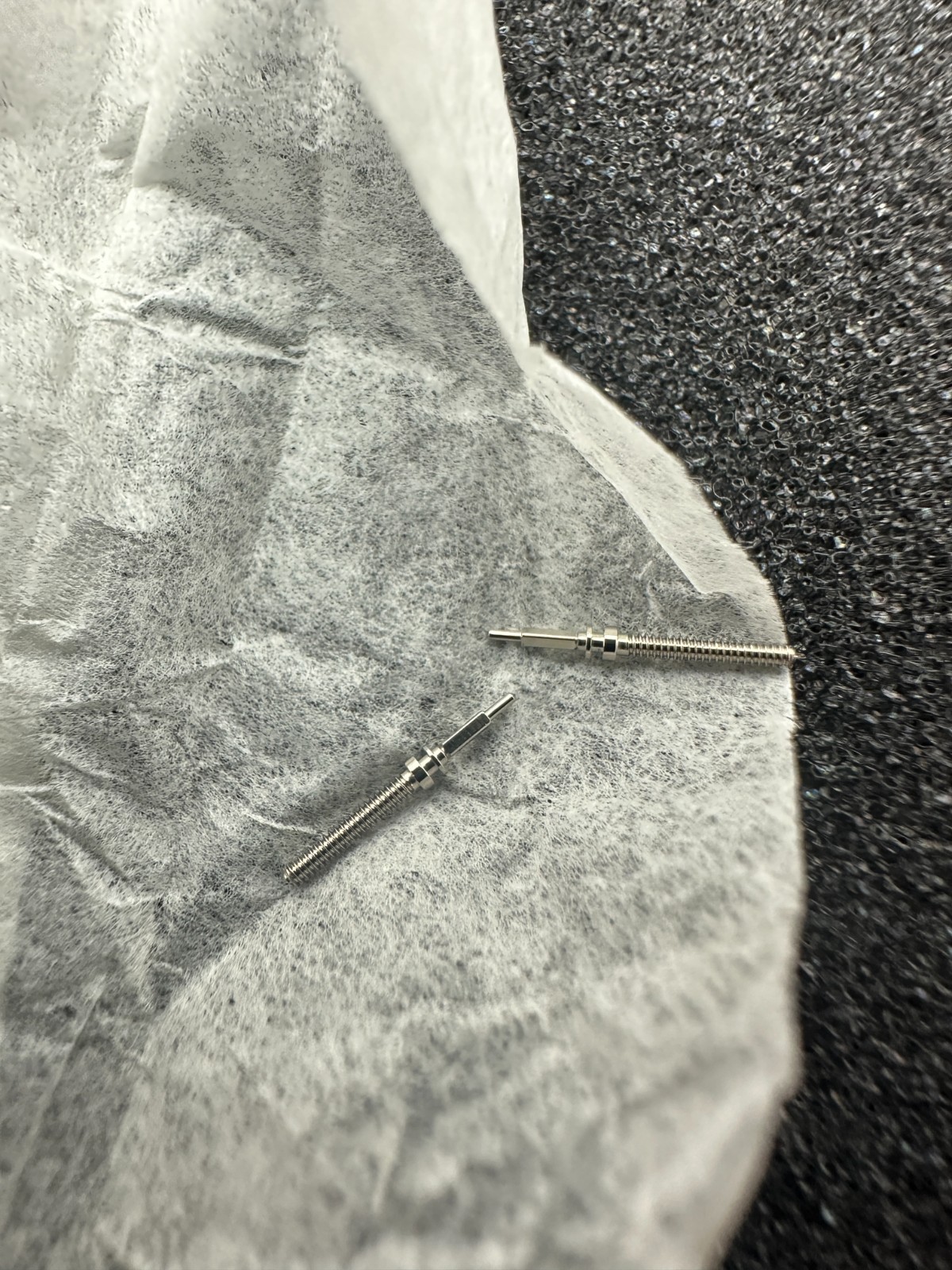 Rewind Watch Shop Wittnauer 4D Winding Stem Part 401 OEM NOS 2 Stems