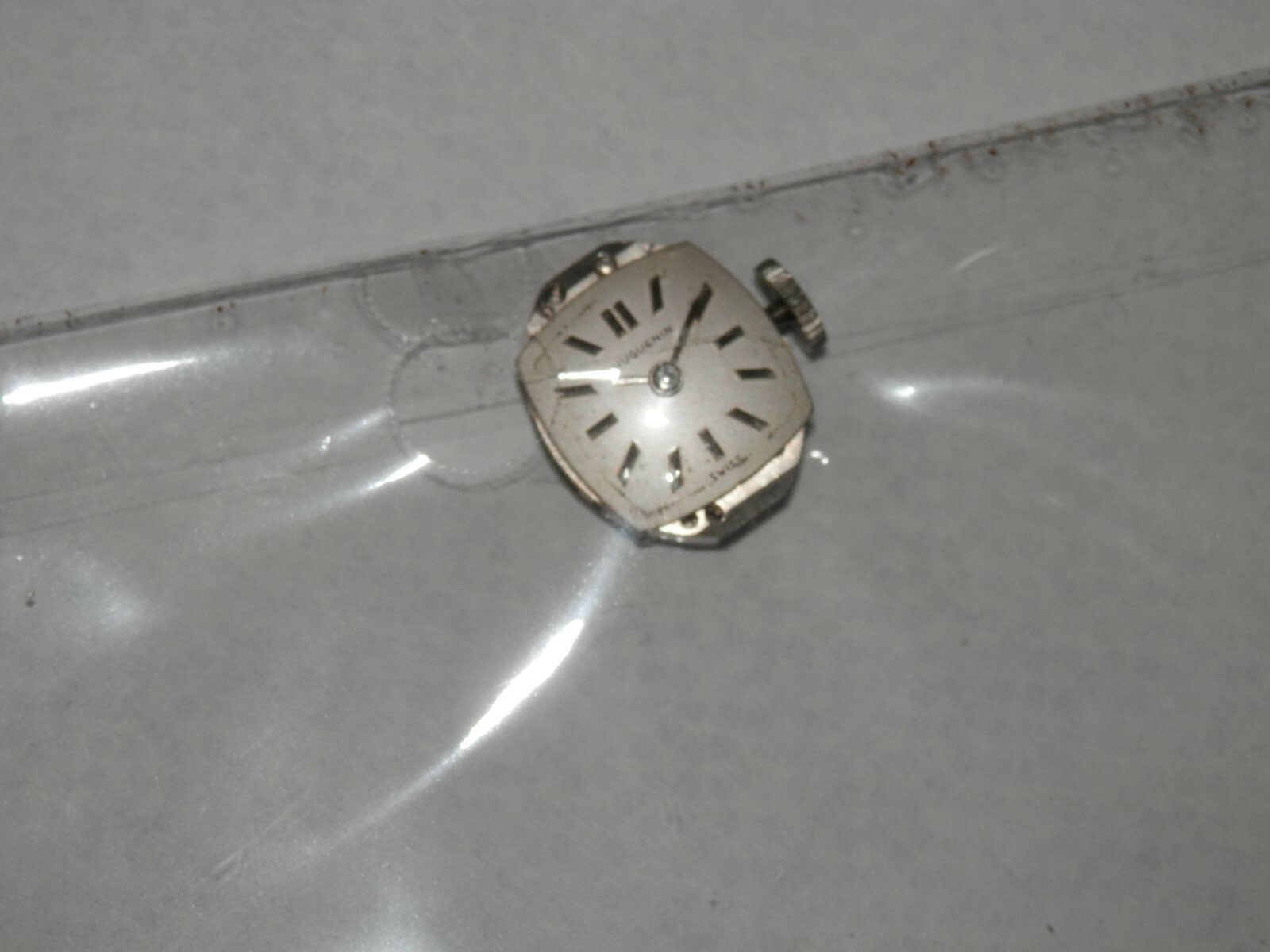 Huguenin Watch Movement 17 jewels, 5 1/2 x7, Serviced, Great Condition