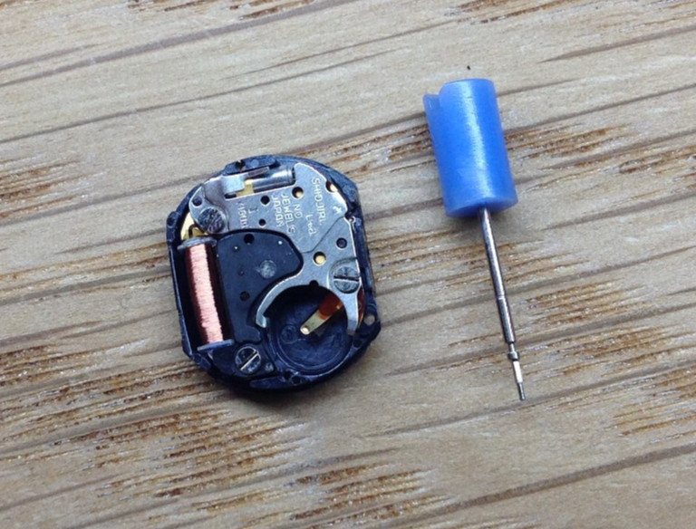 Seiko Y150 Quartz Watch Movement – WORKING – N.O.S