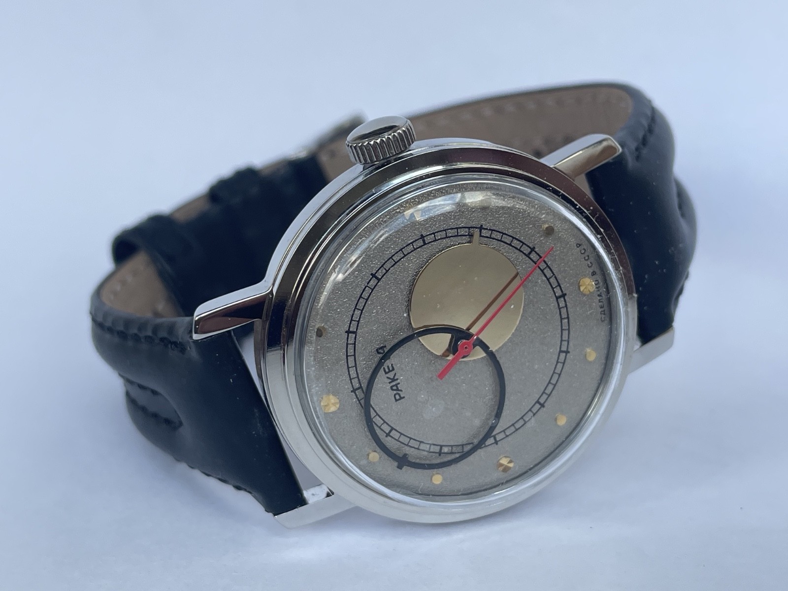 RAKETA KOPERNIK day 2609 H mechanism USSR new case steel mans watch