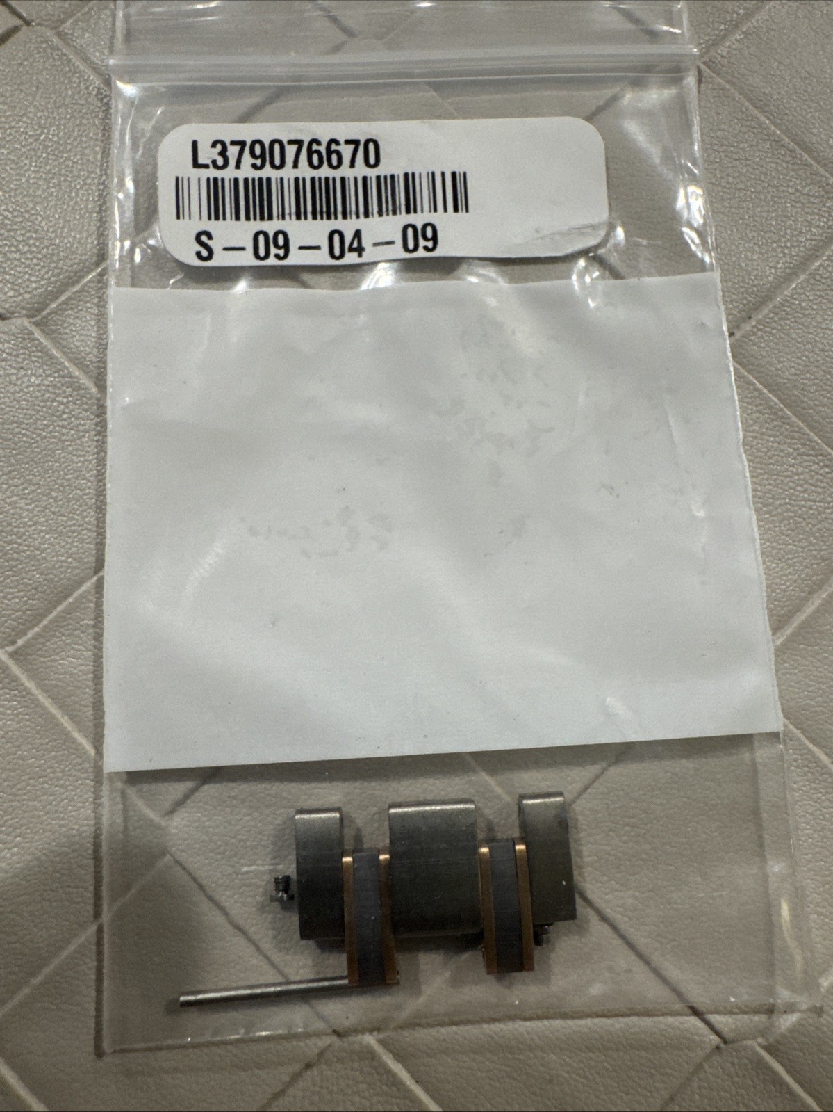 Genuine Omega Bracelet Link Titanium Tantalum Sedna Gold 210.60.42.20.99.001