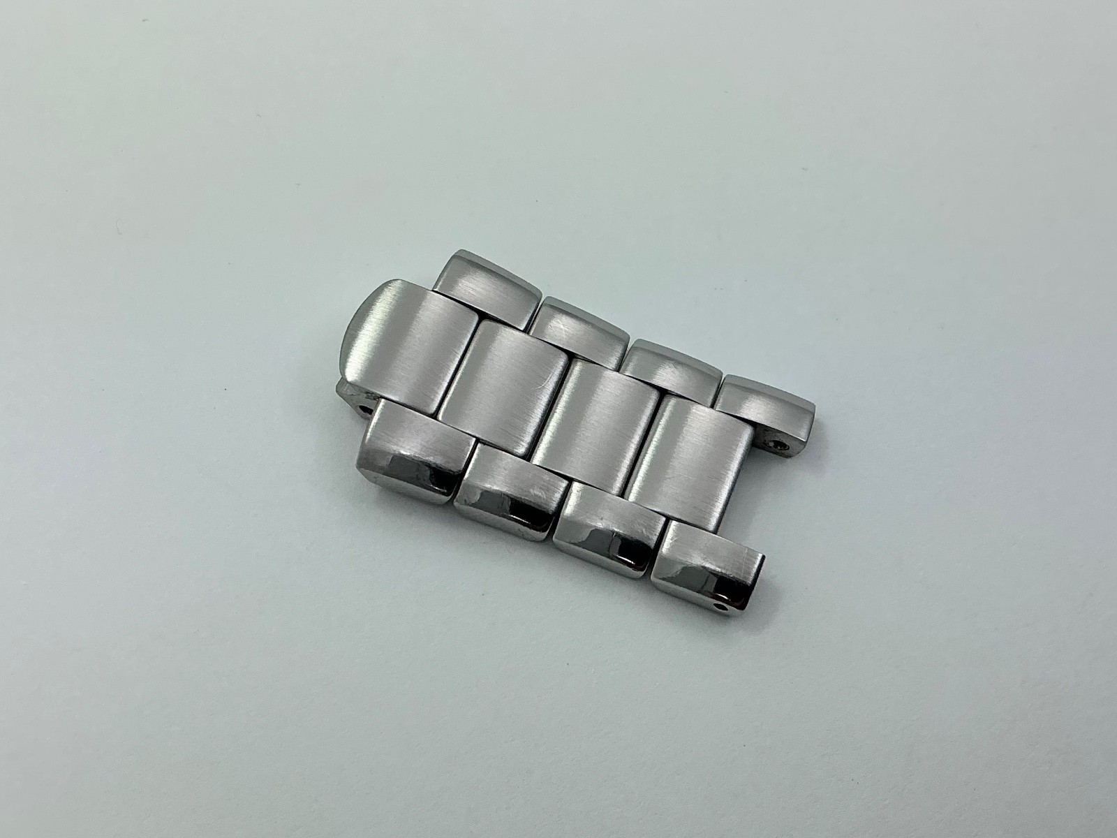 Mens Movado 800 Series 84 65 1850 CONTINUOUS Partial Band S/S READ DESCRIPTION