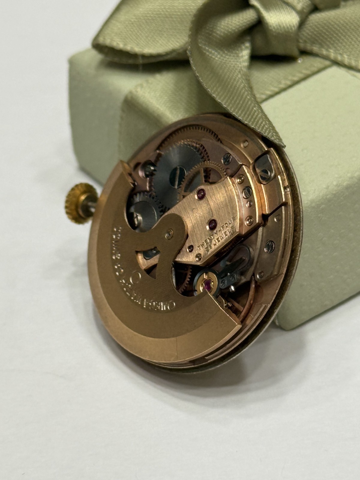 Omega Movement Automatic Cal 565 Swiss Made 24 Jewels Running