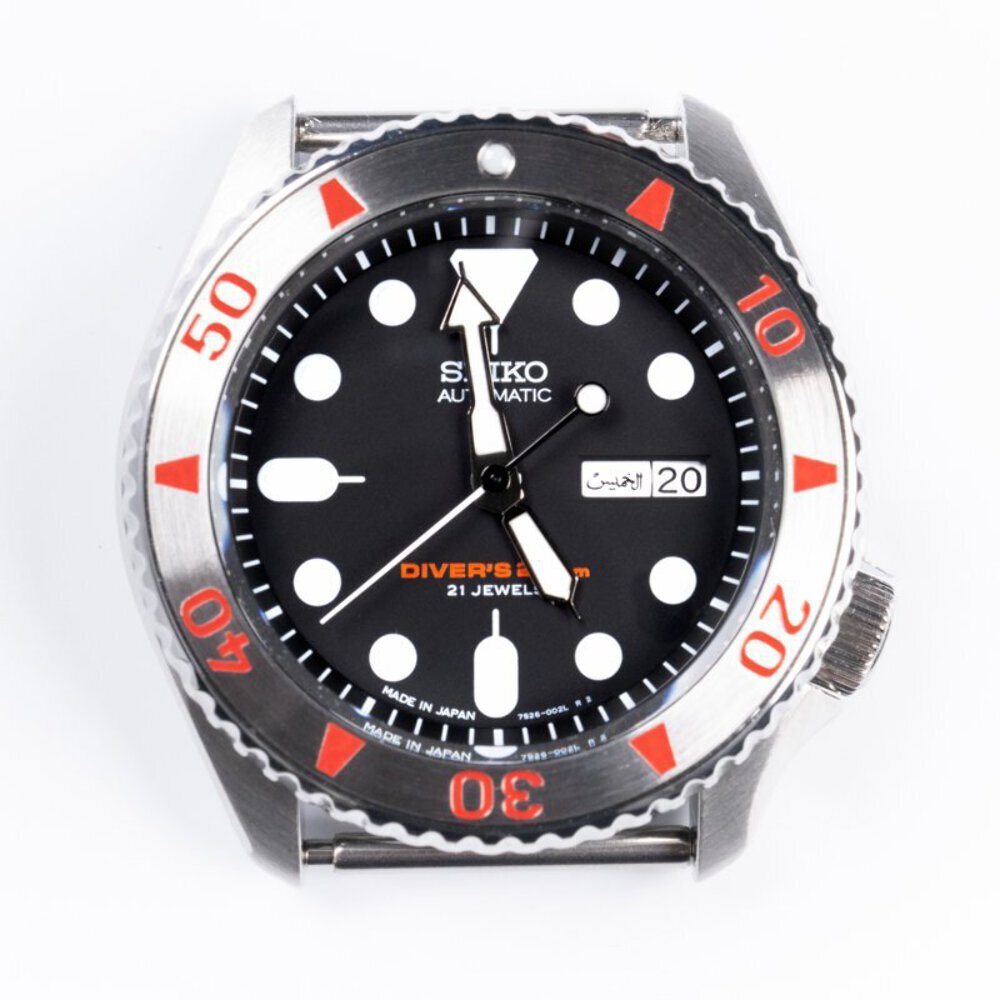 SKX007/SRPD Flat Steel Bezel Insert – Red Bold Markers/Red Triangle Dagger – CT6