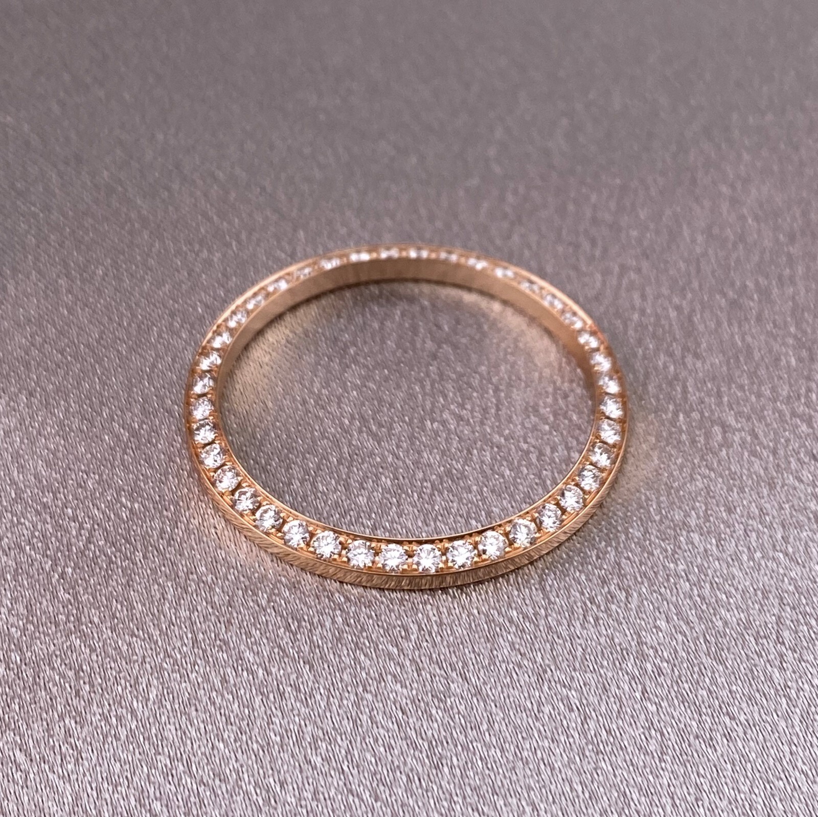CUSTOM DIAMOND BEZEL 1.0O CTS. 18K ROSE GOLD TO FIT ROLEX DATEJUST-DAYDATE 31MM