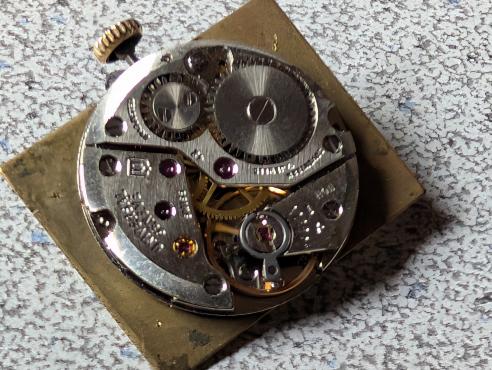 VNTG UNIVERSAL GENEVE CAL 42 MANUAL 17J WATCH MOVEMENT, DIAL & HANDS RUNS~PARTS