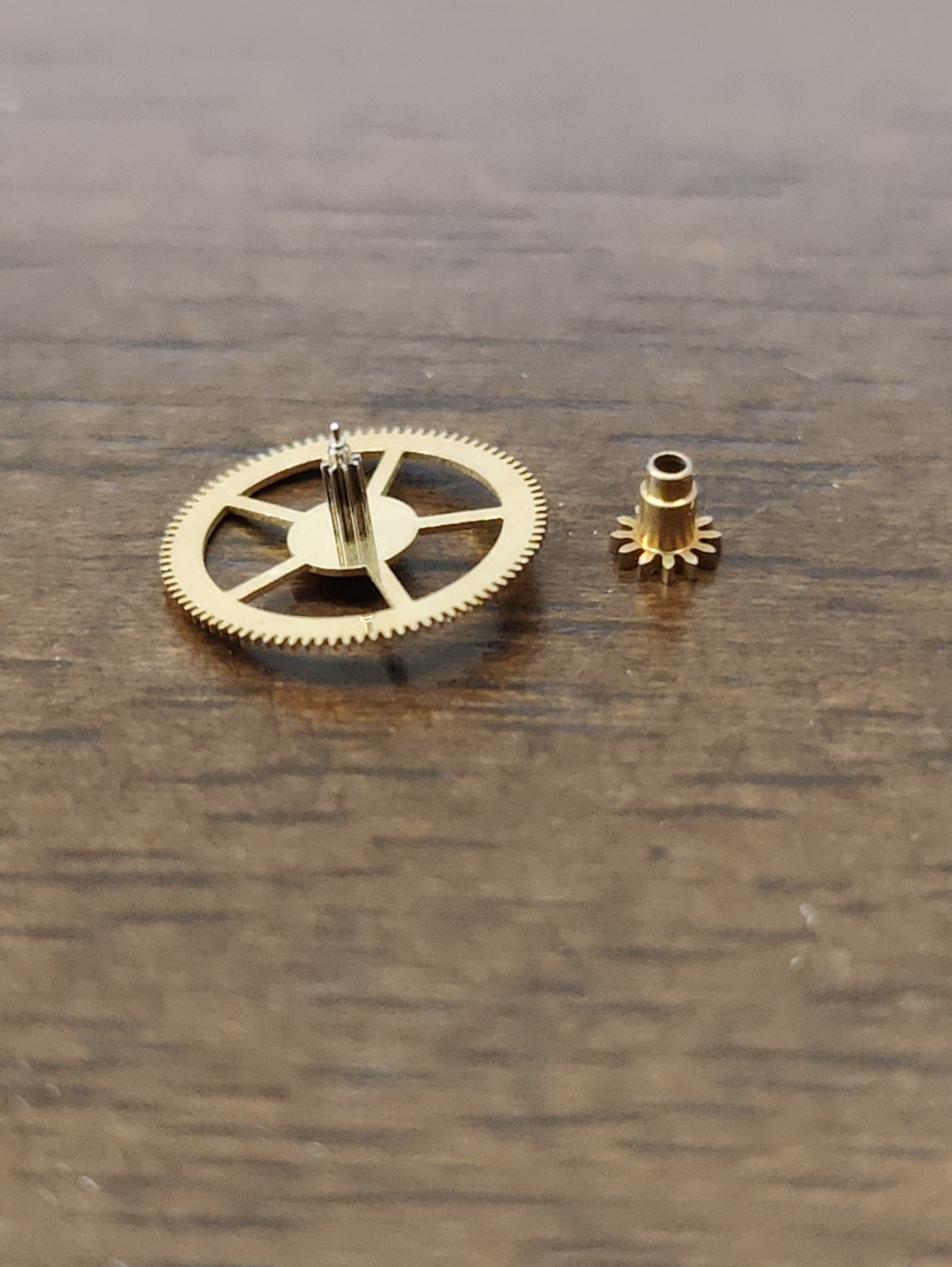NOS Baumgartner BFG Cal. 866 Part 200 Third Wheel and Cannon Pinion