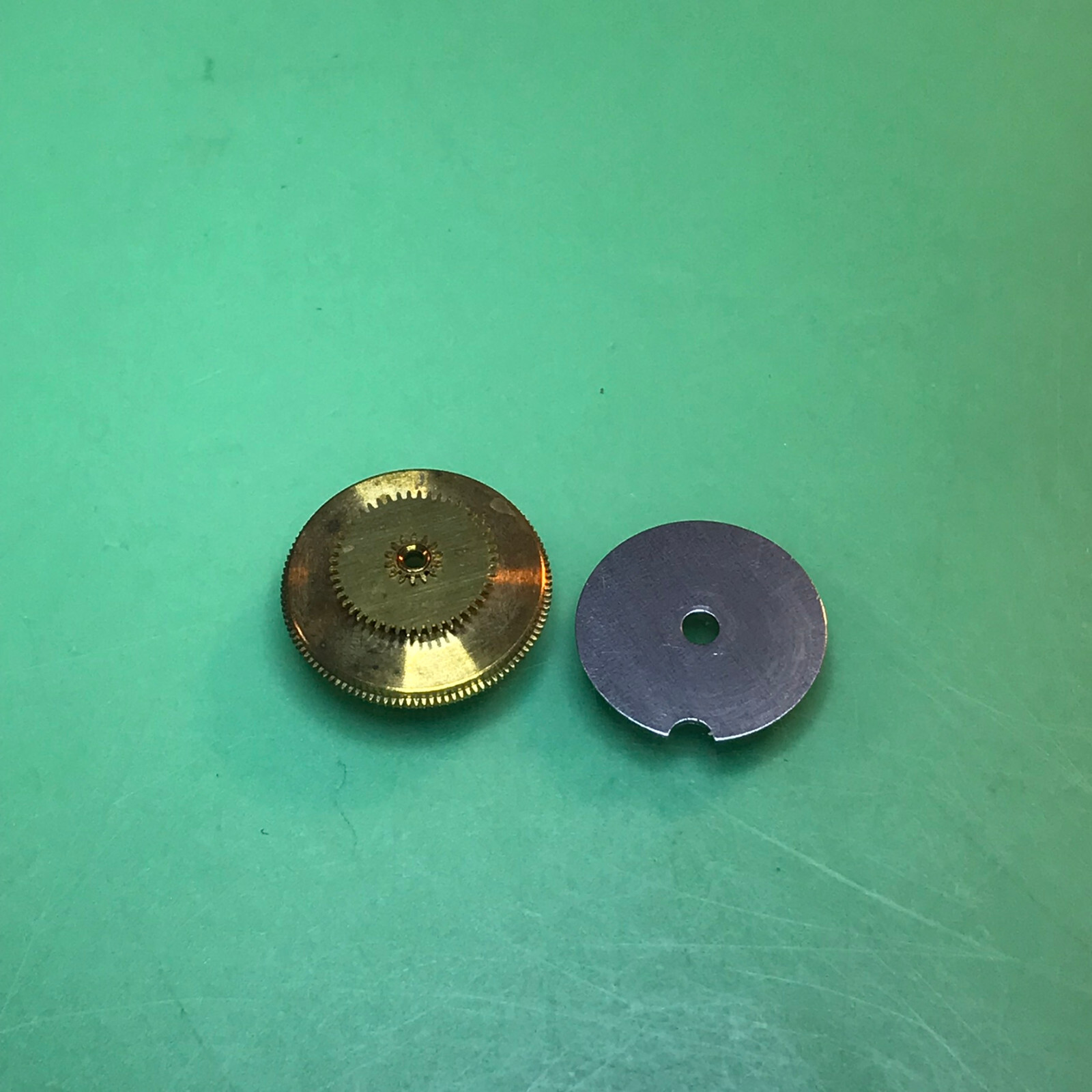 Genova Brac Cal. 184 Mainspring Barrel Original Watch Parts R482