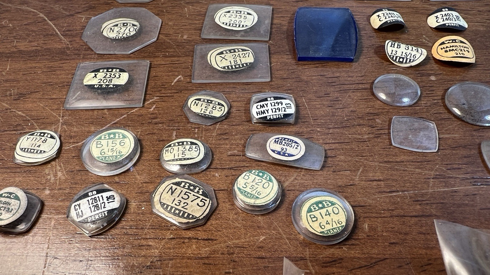 Watchmaker Repair Lot 26 Crystals 6 Cases NOS Glass BB WC Hamilton Seiko 4 Bands