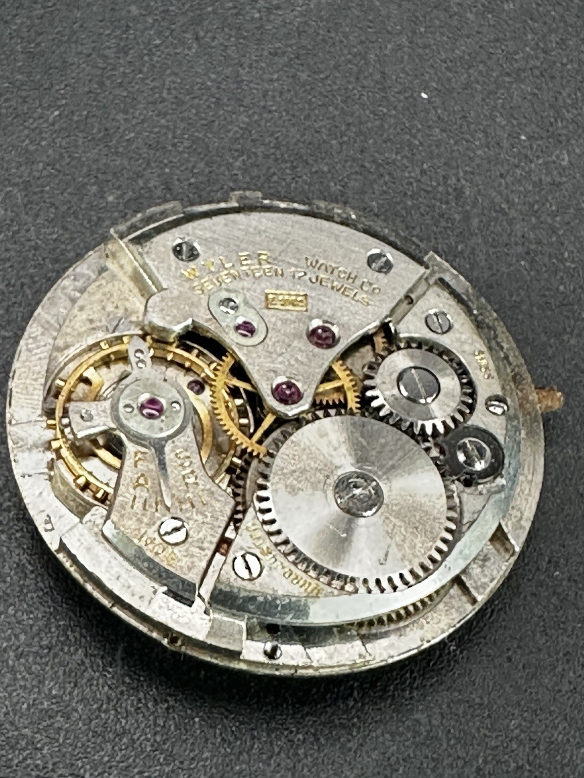 Wyler Wristwatch Movement 17J Men’s Vintage E1081 Parts or Repair