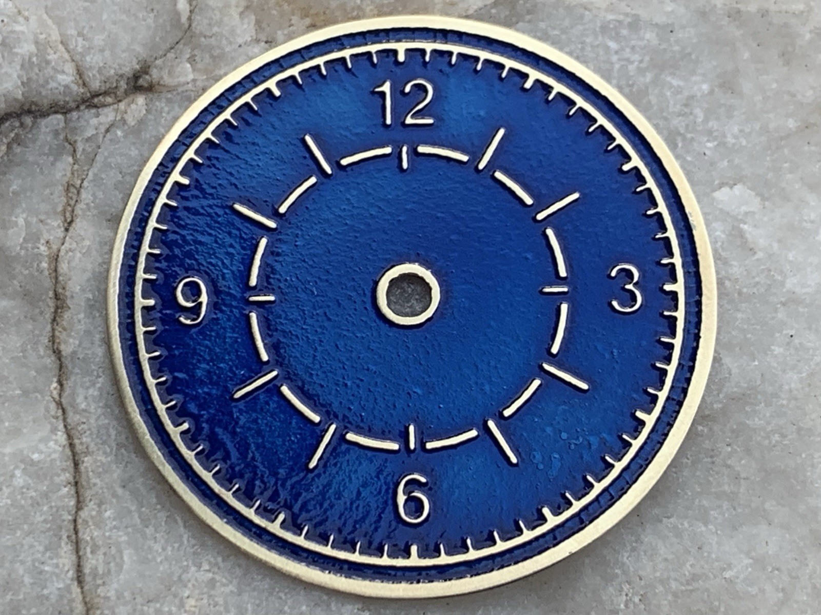 G3 / Ø 28,5 mm – watch dial, hand made, deeply engraved, brass, enamel