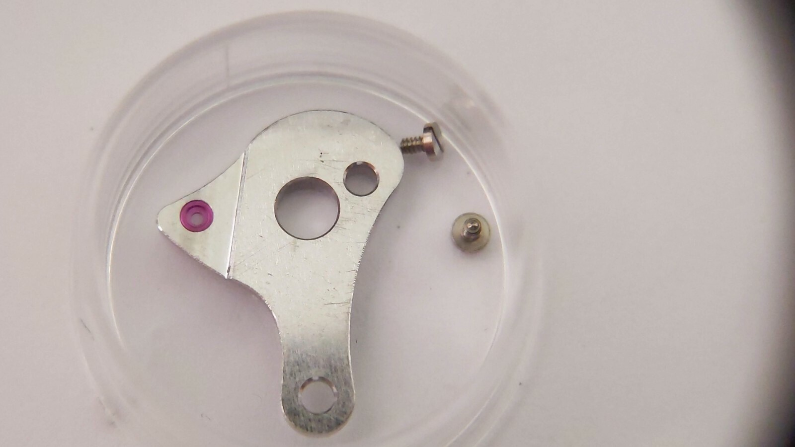 Lecoultre K866 small BRIDGE AND 2 SCREWS great condition, pre-o. PART NAME UNKNO