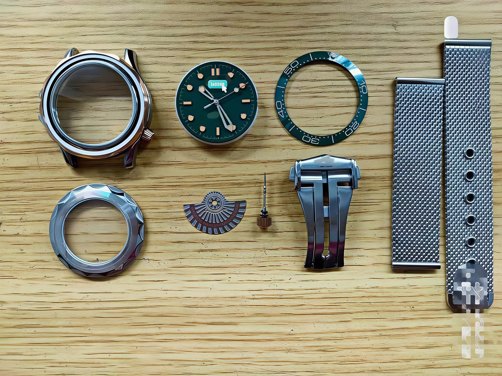DIY SET for 8200 8215 42MM watch case + dial + hands + Rubber strap