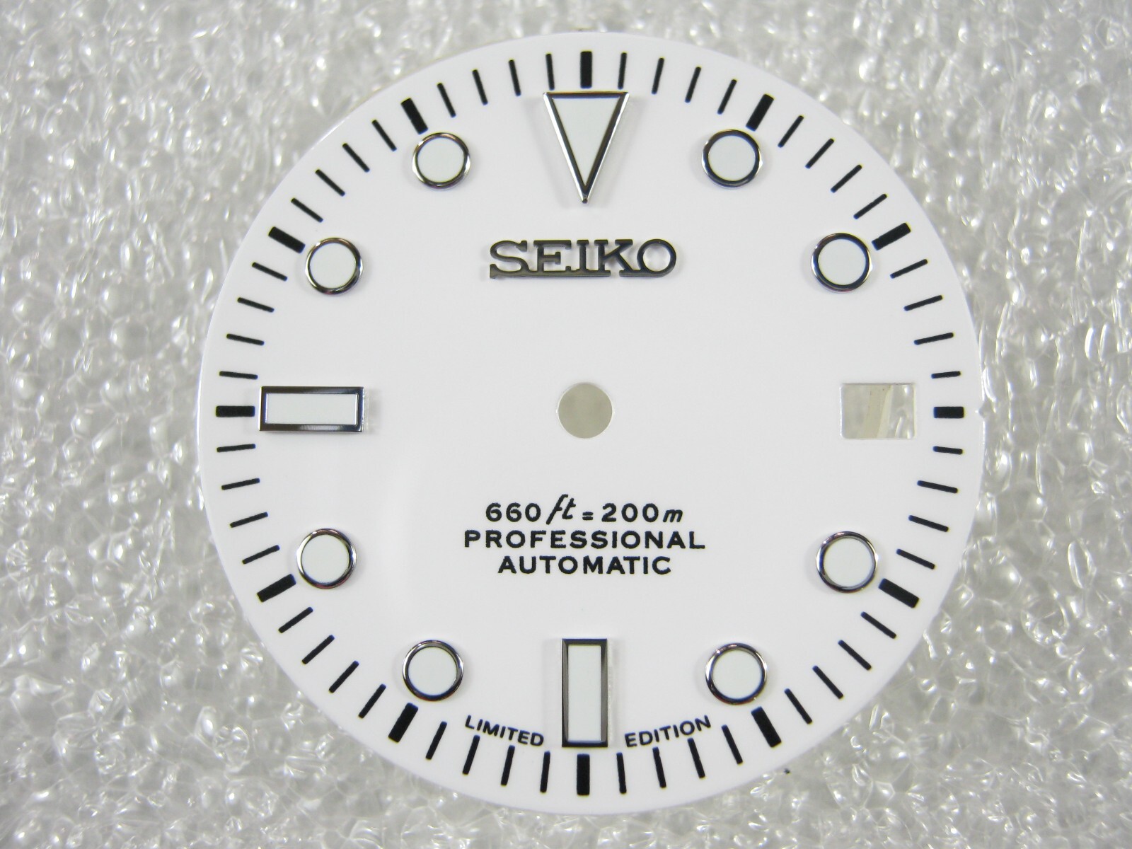 New REPLACEMENT GLOSSY WHITE DATE Dial for 7S26 / NH35 / NH36 / 4R35 / 4R36