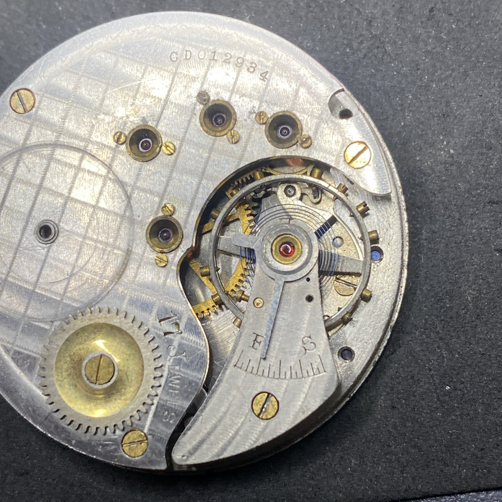 Hamlet Pocket Watch Movement 2 Tone 17 Jewels Size 16s Openface Parts F8902