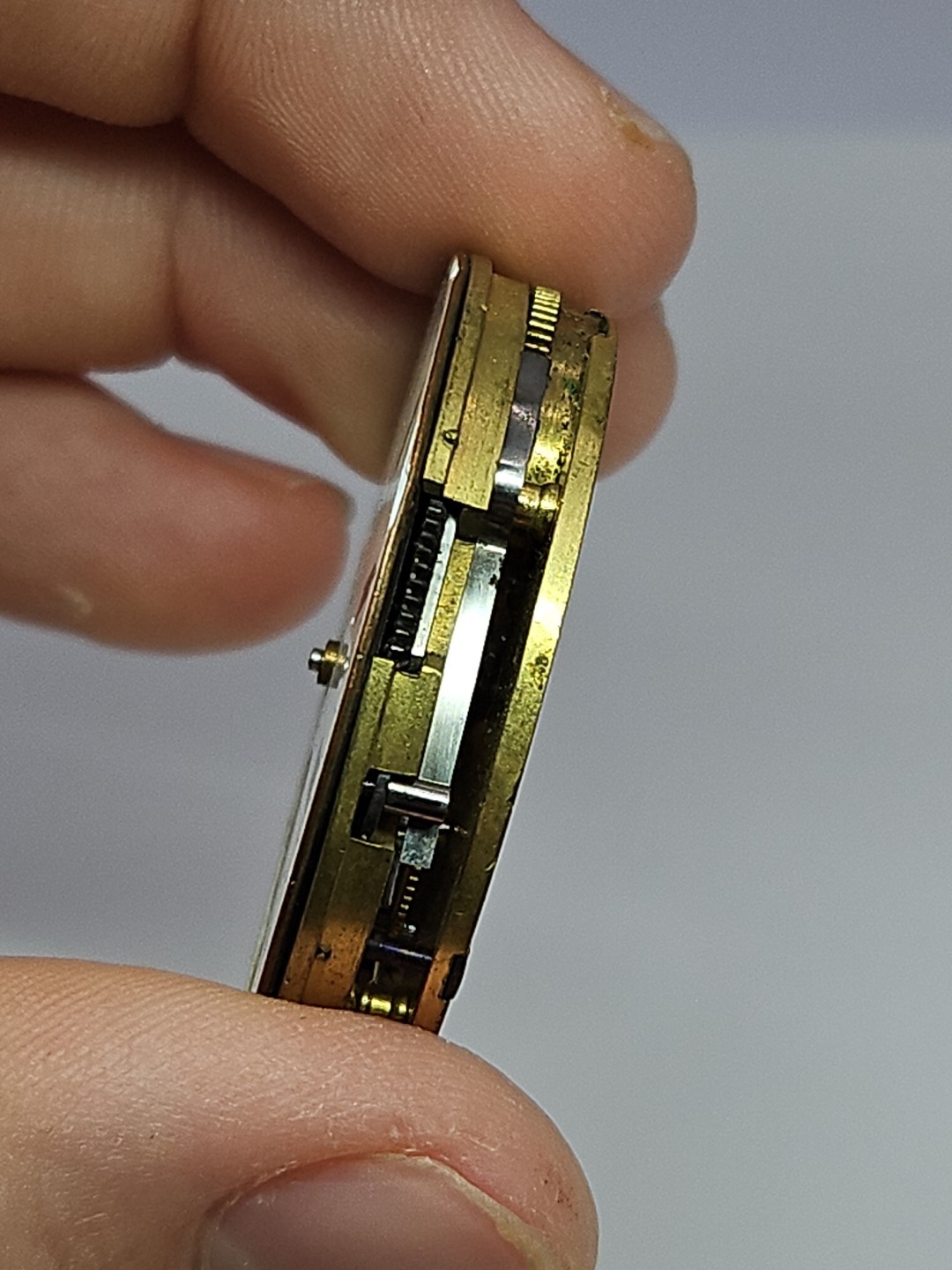 Antique 44083 LONDON POCKET WATCH MOVEMENT 39.78mm For Parts/Repair