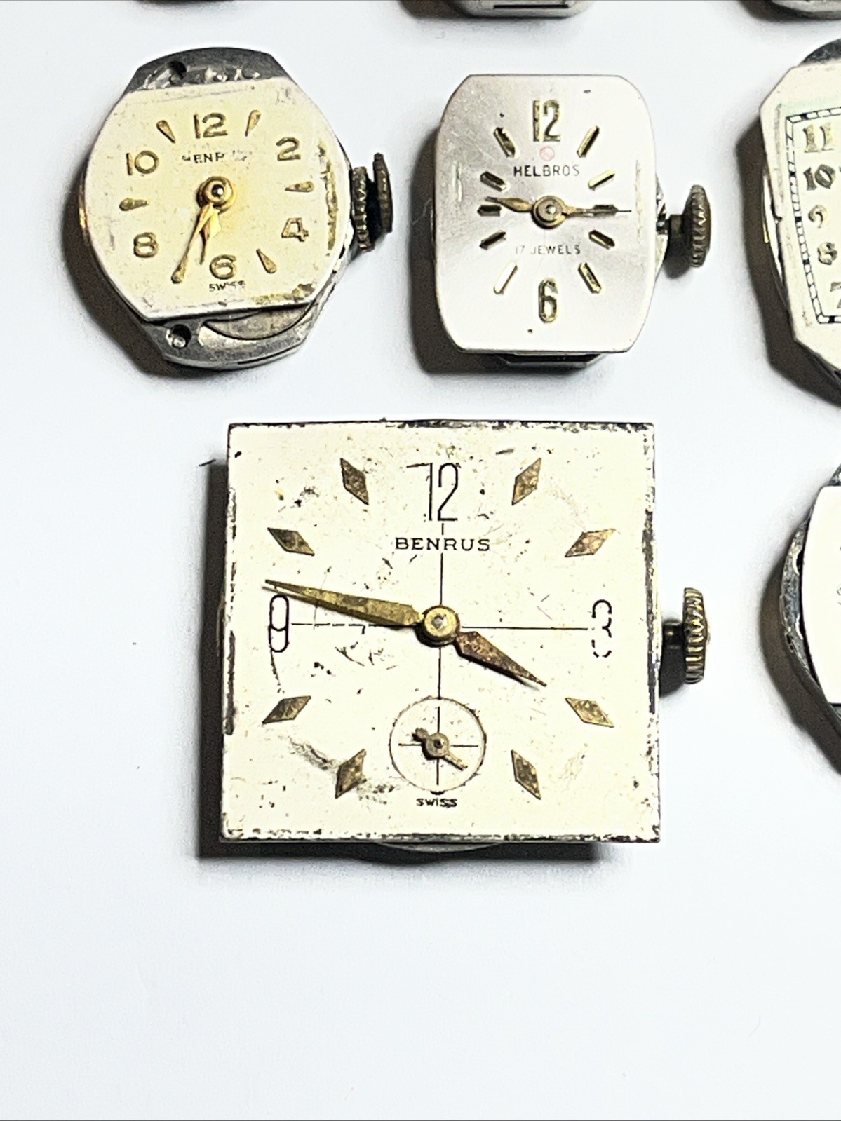 Lot Of 21 Vintage Wrist Watch Movements Bulova, Gruen, Others For Parts Repair