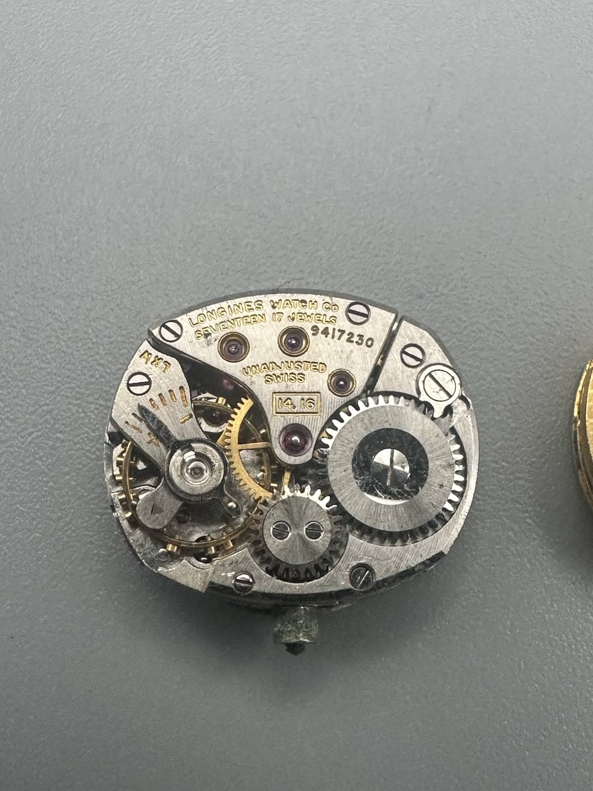 Lot of 22 Vintage Ladies Watch Movements For Parts Elgin Bulova Waltham Hamilton