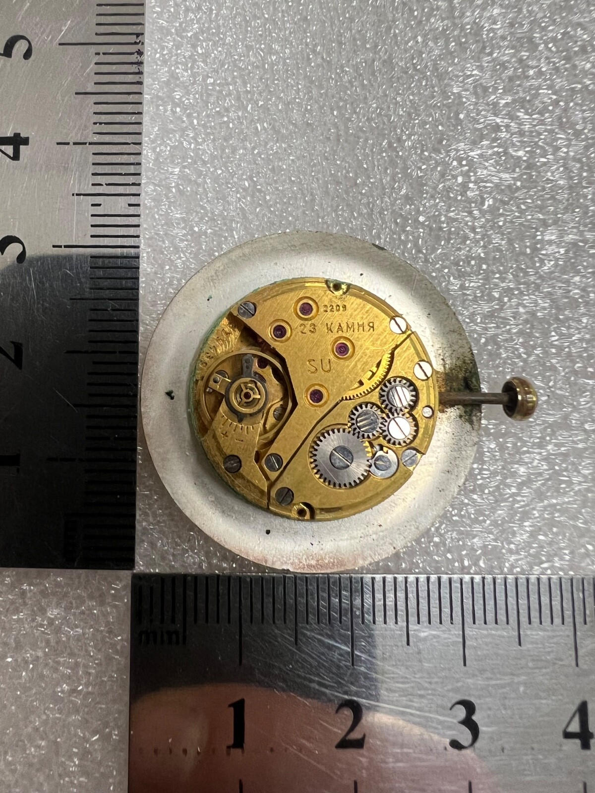 USSR LUCH movement 2209 caliber Gold Plated watch mechanism. FOR PARTS .