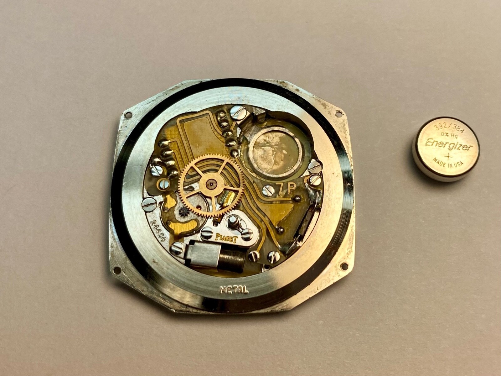 Piaget caliber 7p quartz with gold dial *Hands move with 392 battery* 