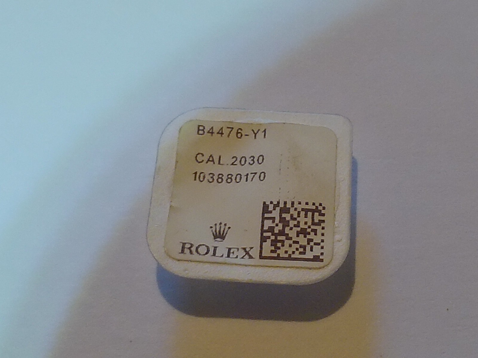 100 % GENUINE ROLEX calibre 2035, NOS, part 4476, rotor axle post