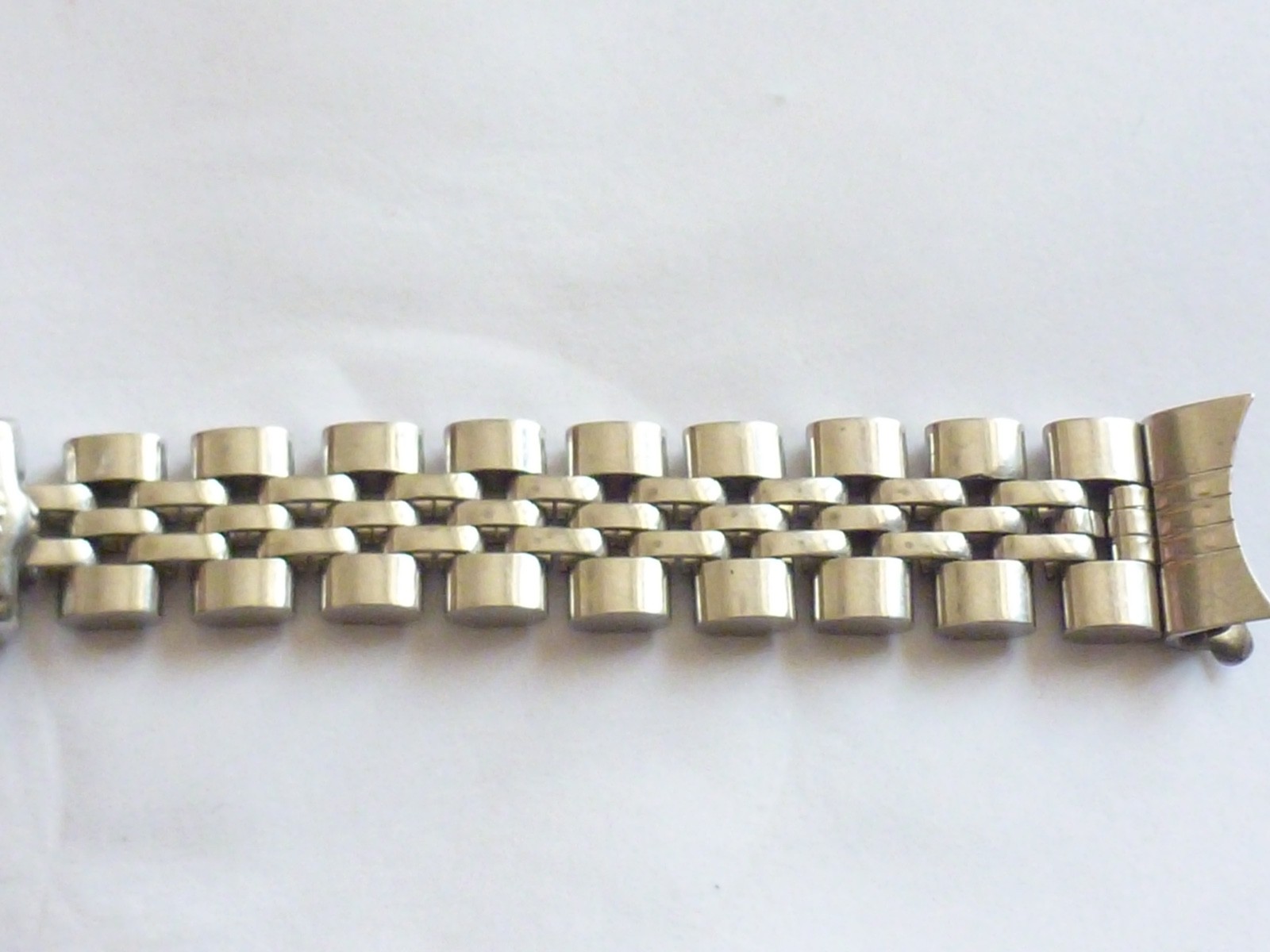 Vintage 1970’s Rolex Ladies 6916 Stainless Steel JB Champion good length 13mm .