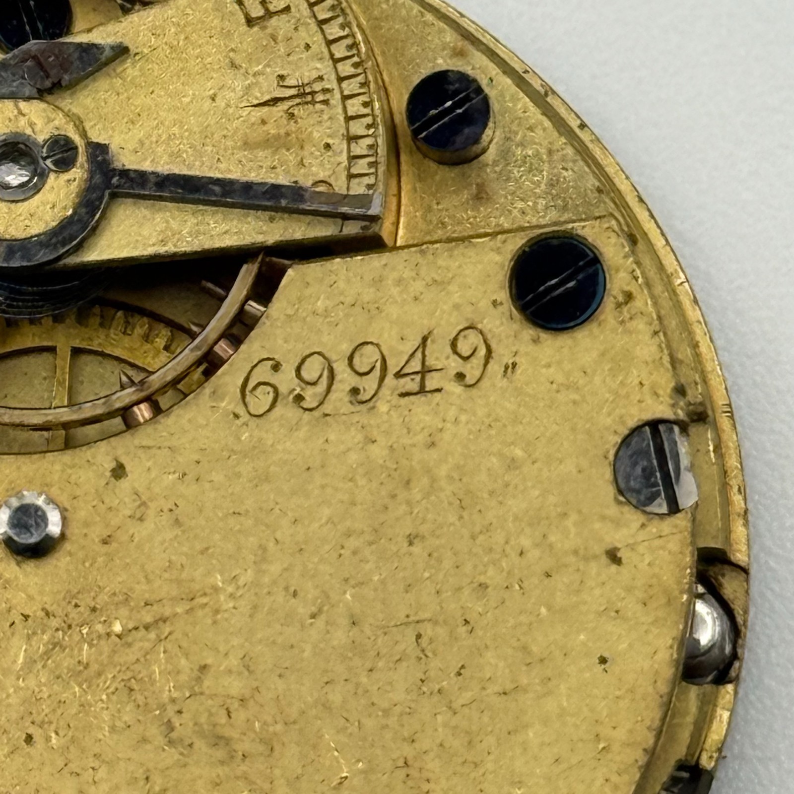 English Lever Pocket Watch Movement – Unidentified – Parts / Repair 35.7mm