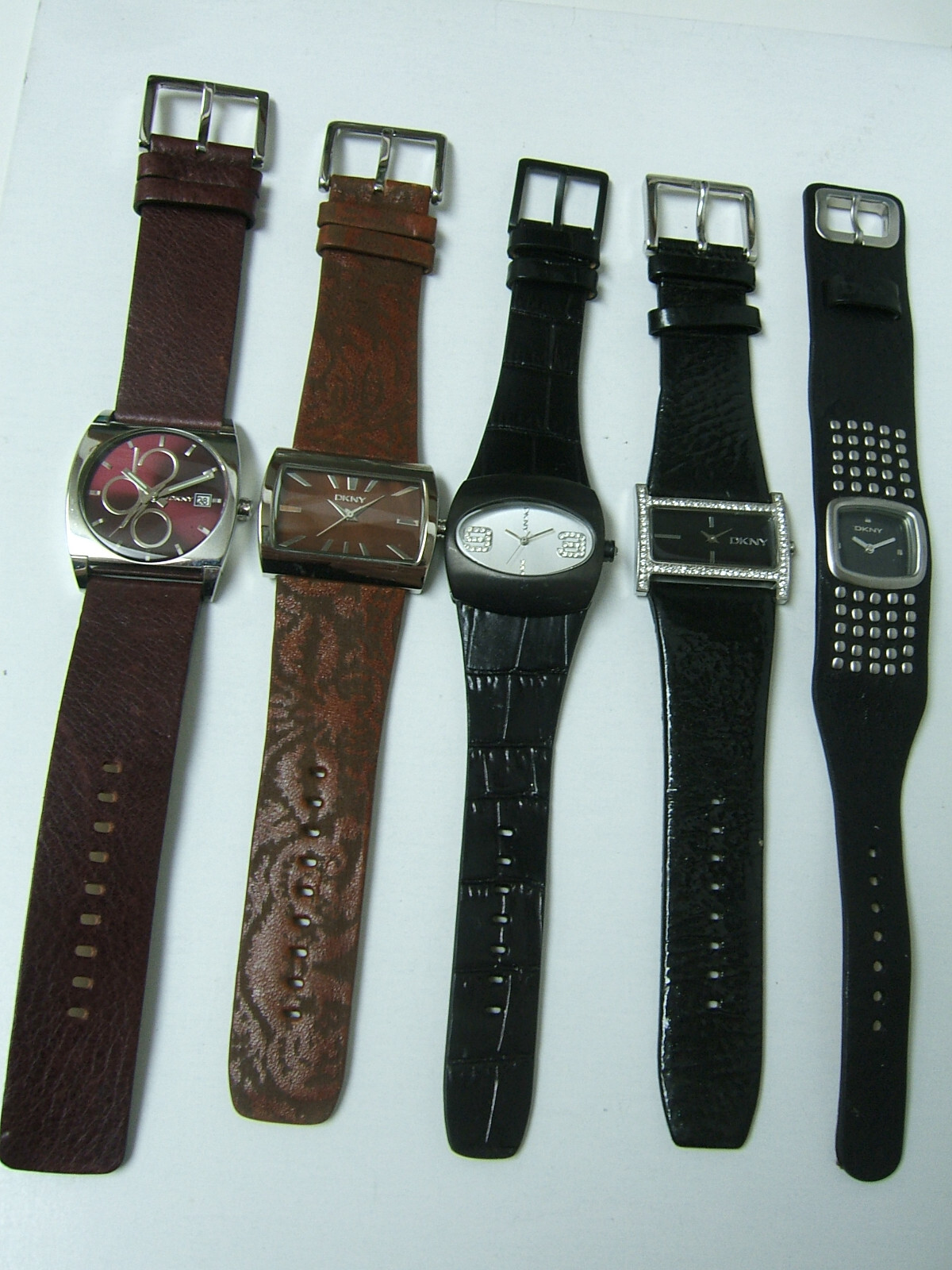 DKNY DONNA KARAN WATCH LOT (5) PHOTO SAMPLES LEATHER BANDS PARTS & REPAIR ONLY