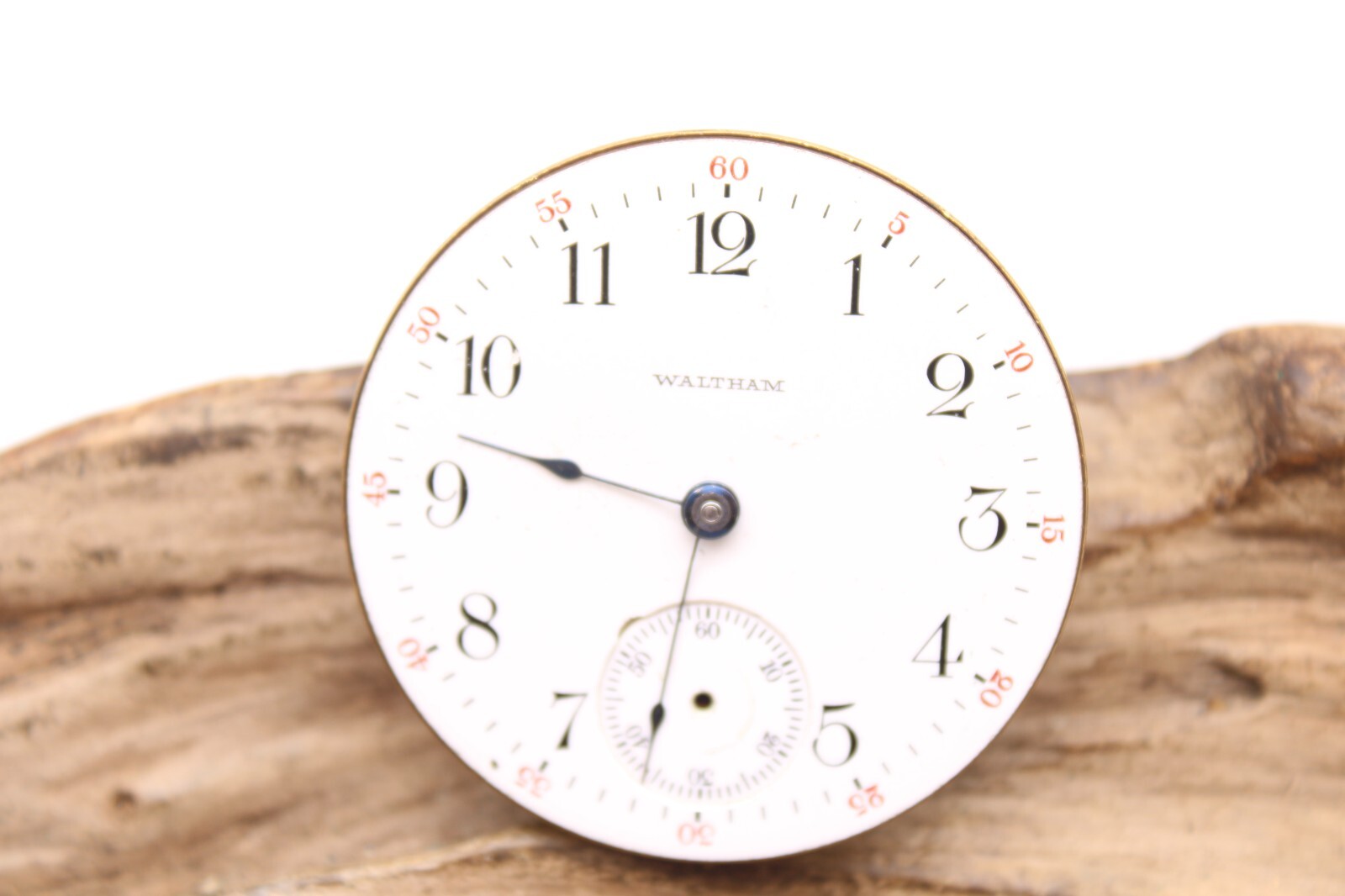 1904 WALTHAM POCKET WATCH MOVEMENT 14237925 GRADE: 81 18s 15j (FI)