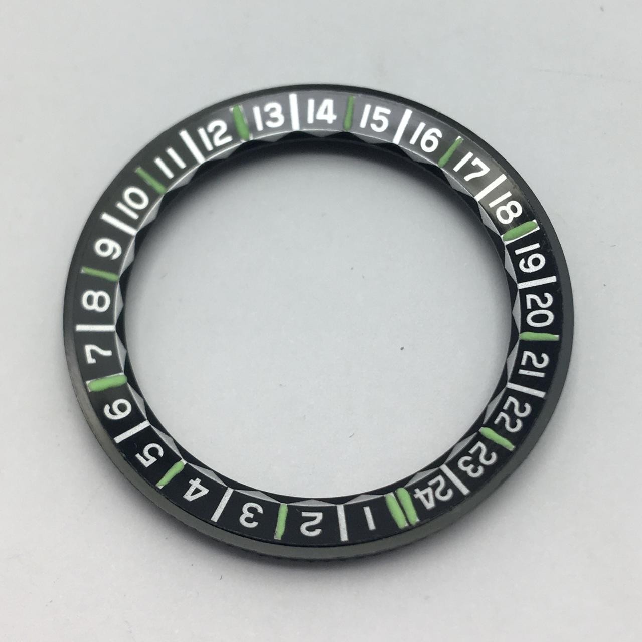 Orient World Diver Y469622-7A Watch Bezel Inner Ring NOS