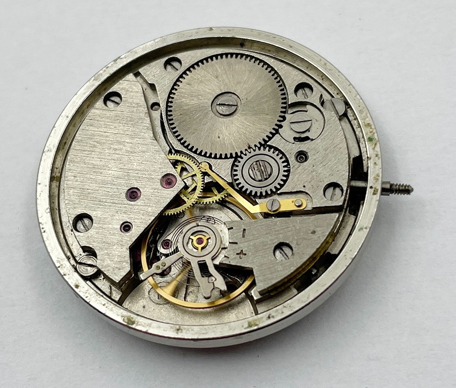 Vostok 2409A 17 JEWELS MOVEMENT FOR MEN’S WRISTWATCH 100% working B018