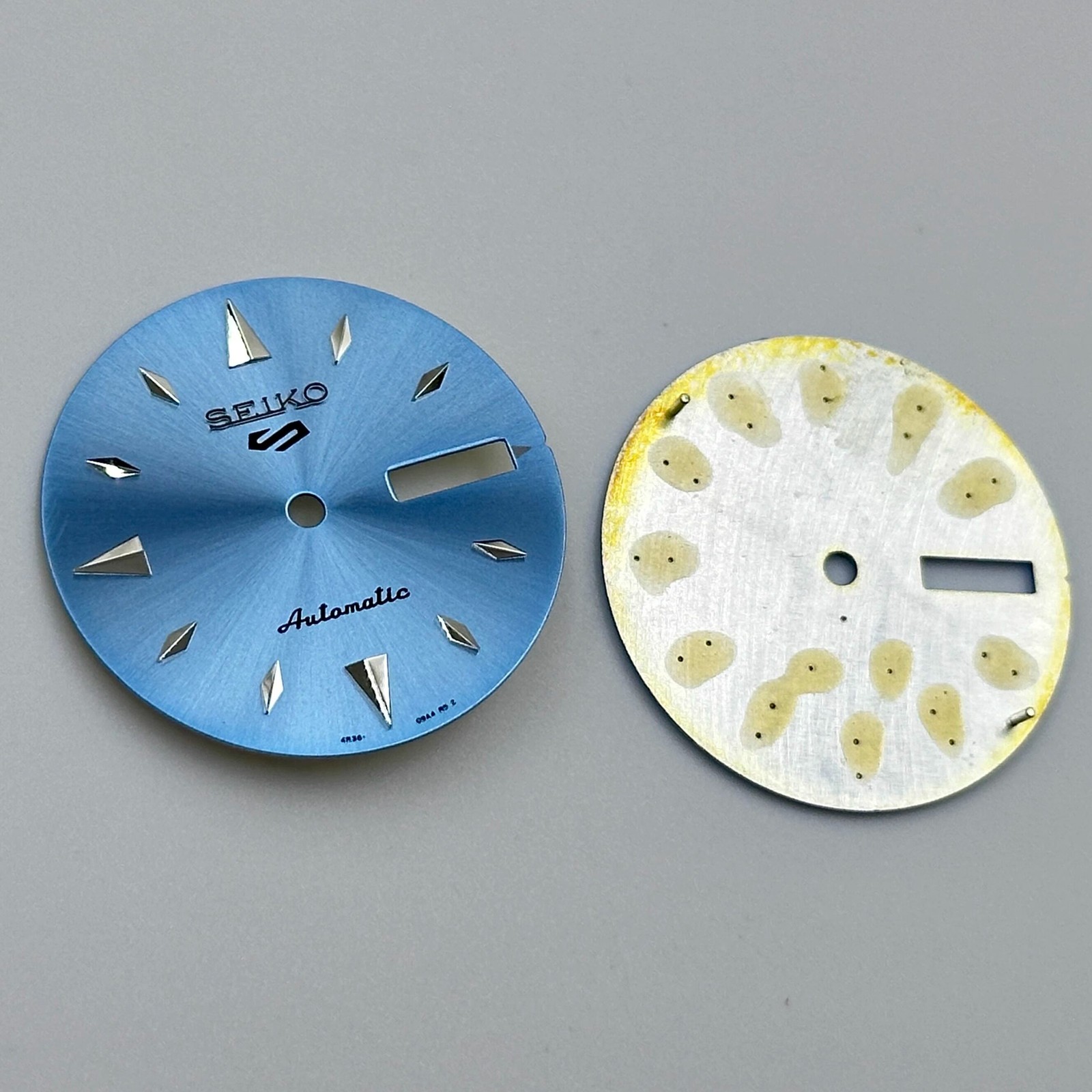 28.6mm Light Blue Watch Dial No Lume Dual Calendar for Nh36 Movement Watch Parts