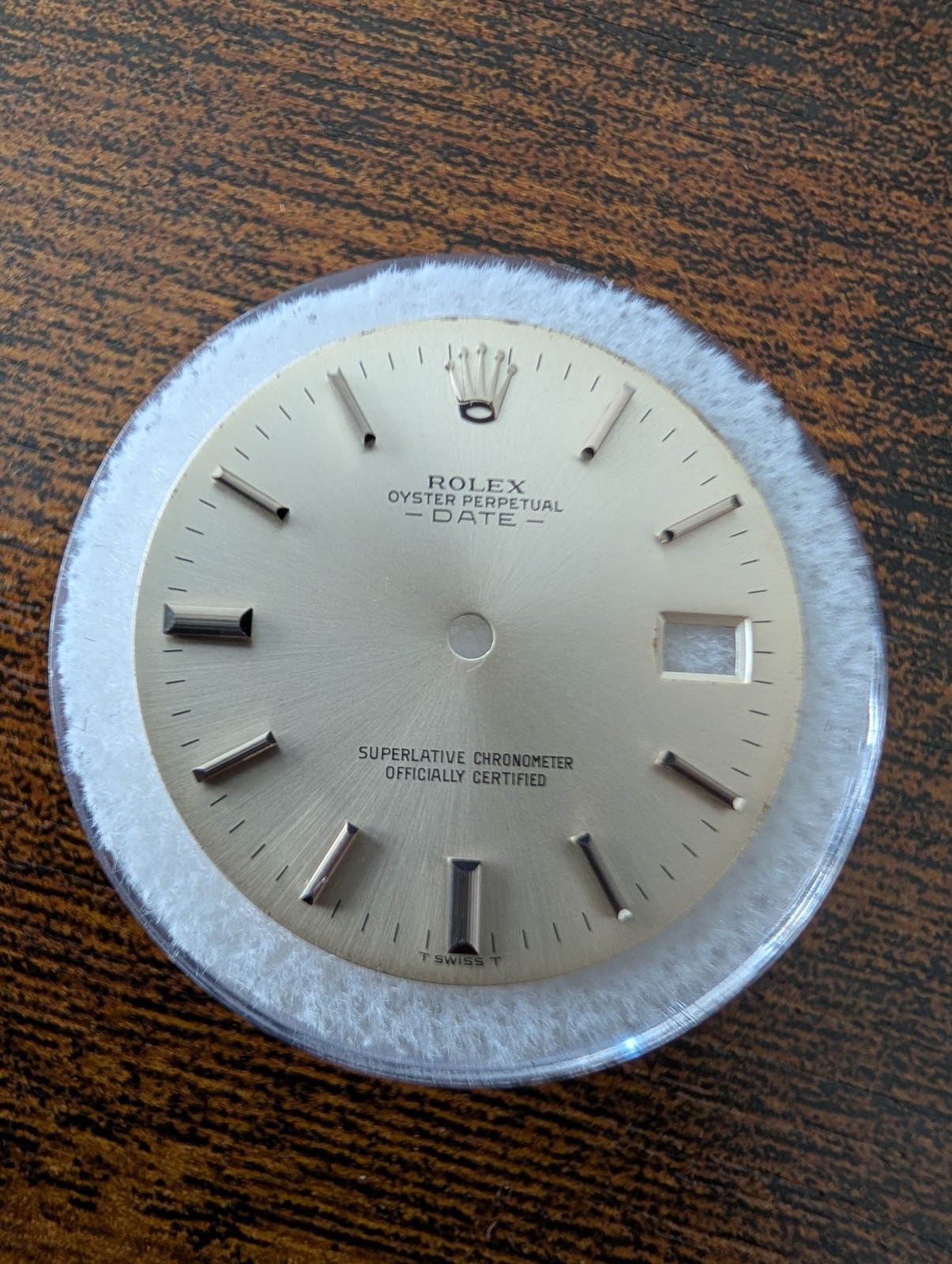 ROLEX OYSTER PERPETUAL DATE 34MM NON-QUICK DIAL – GOOD CONDITION 1500/1501