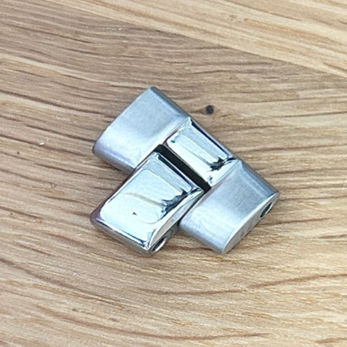 A Breitling Colt Wristwatch Bracelet Link. 16mm