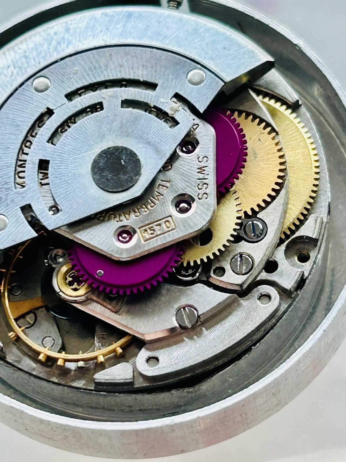 RARE NICE ROLEX NON HACKING WORKING COMPLETE 1570 MOVEMENT RED SUBMARINER 1680
