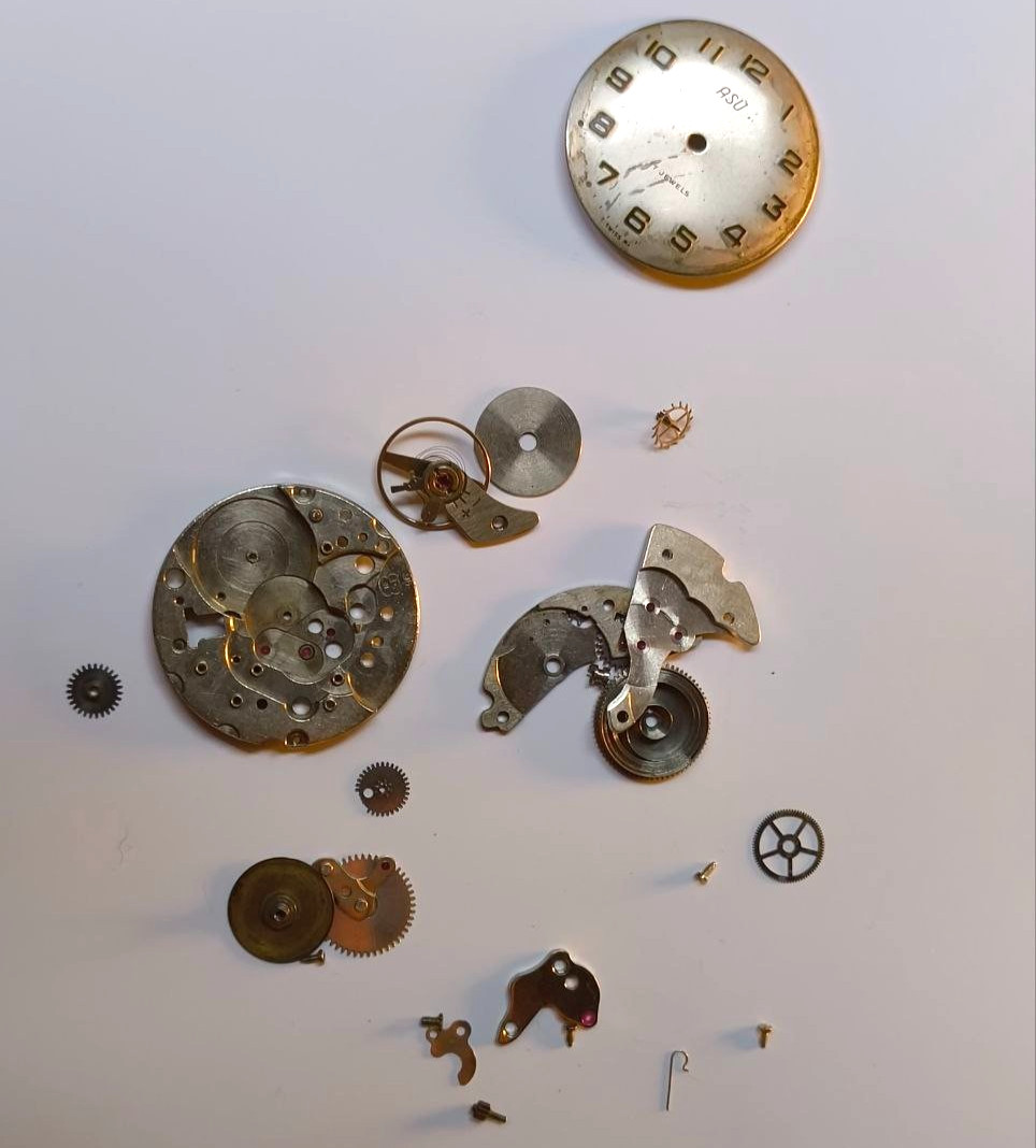 FHF ST 96-4 Swiss Watch Movement Parts / Vintage 17 Jewels Caliber