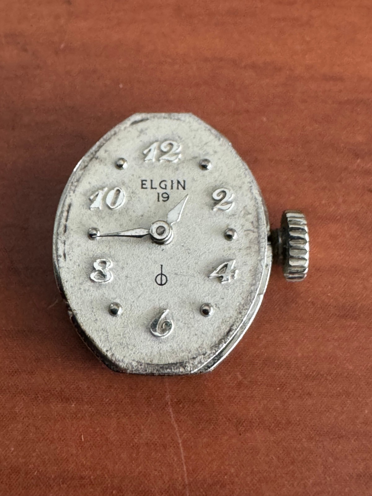 VINTAGE LADIES ELGIN STARLITE WRISTWATCH MOVEMENT CAL. 908 KEEPING TIME