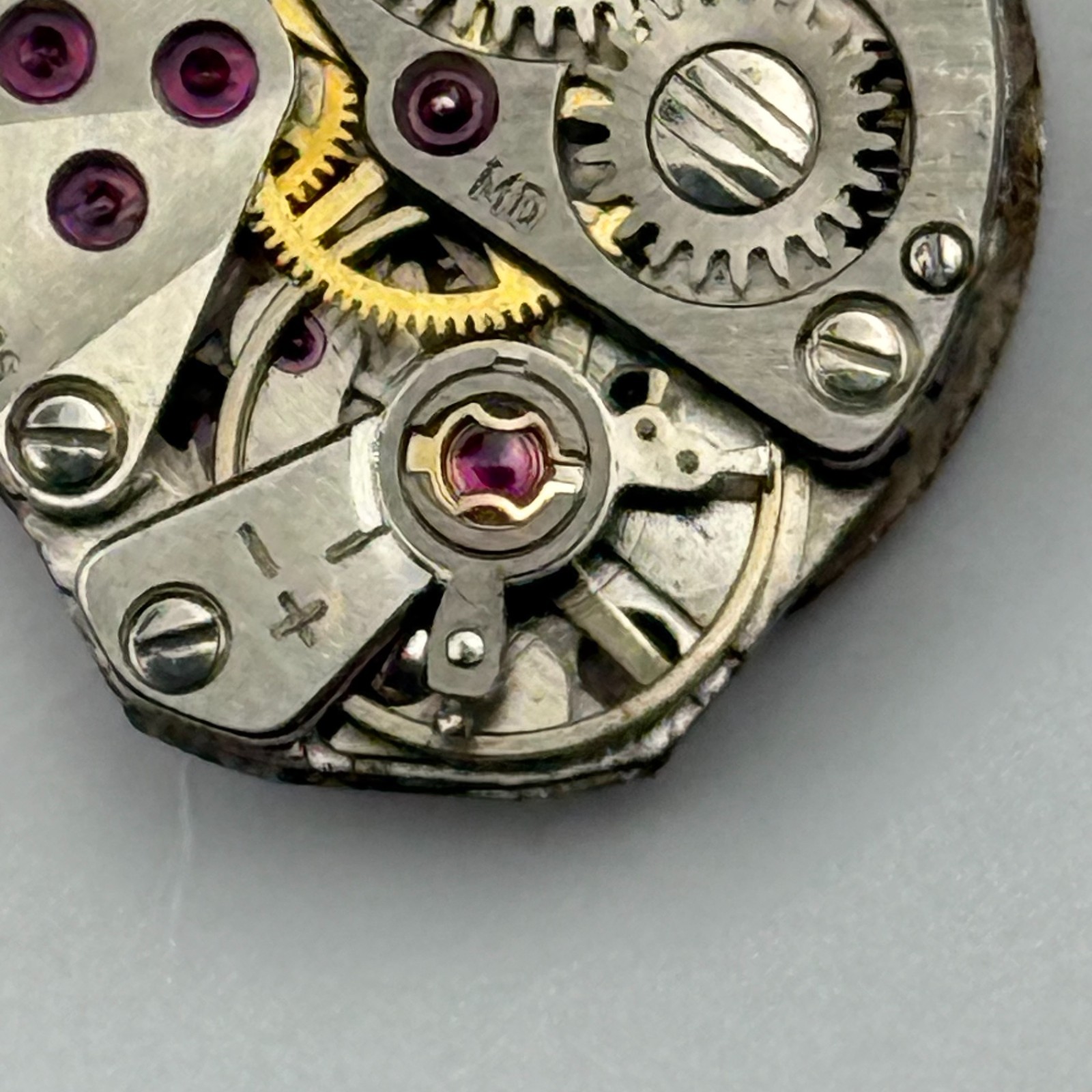 FHF 609 Watch Movement Rotary 17 Jewels Swiss Manual Wind Parts Repair 15.3mm