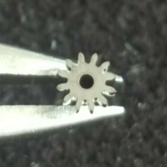 Longines Caliber 370 Part Number 240 (Canon Pinion)