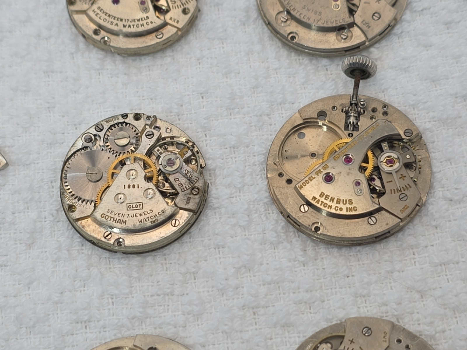 Lot of Pocket Watch Movements 17 Jewel 7 Jewel Benrus Gotham Waltham For Parts