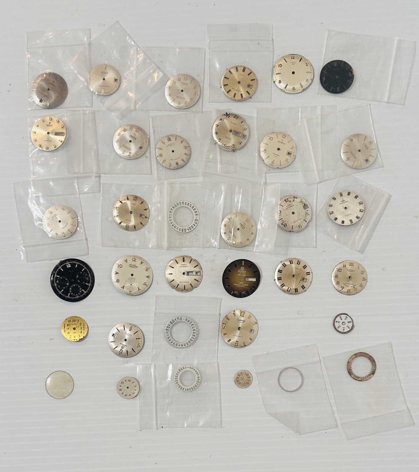35 old VINTAGE WATCH FACES FINDINGS STEAMPUNK CRAFTS REPAIRING many brands shape